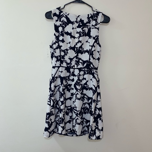 NWT The Limited Dress - Picture 2 of 4